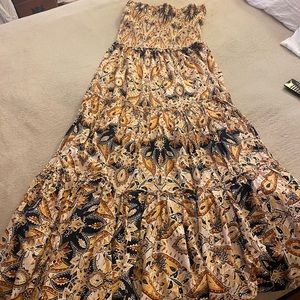 NWT - Esther&Co Lyrebird Maxi Dress. Size: AU 20, US 16.